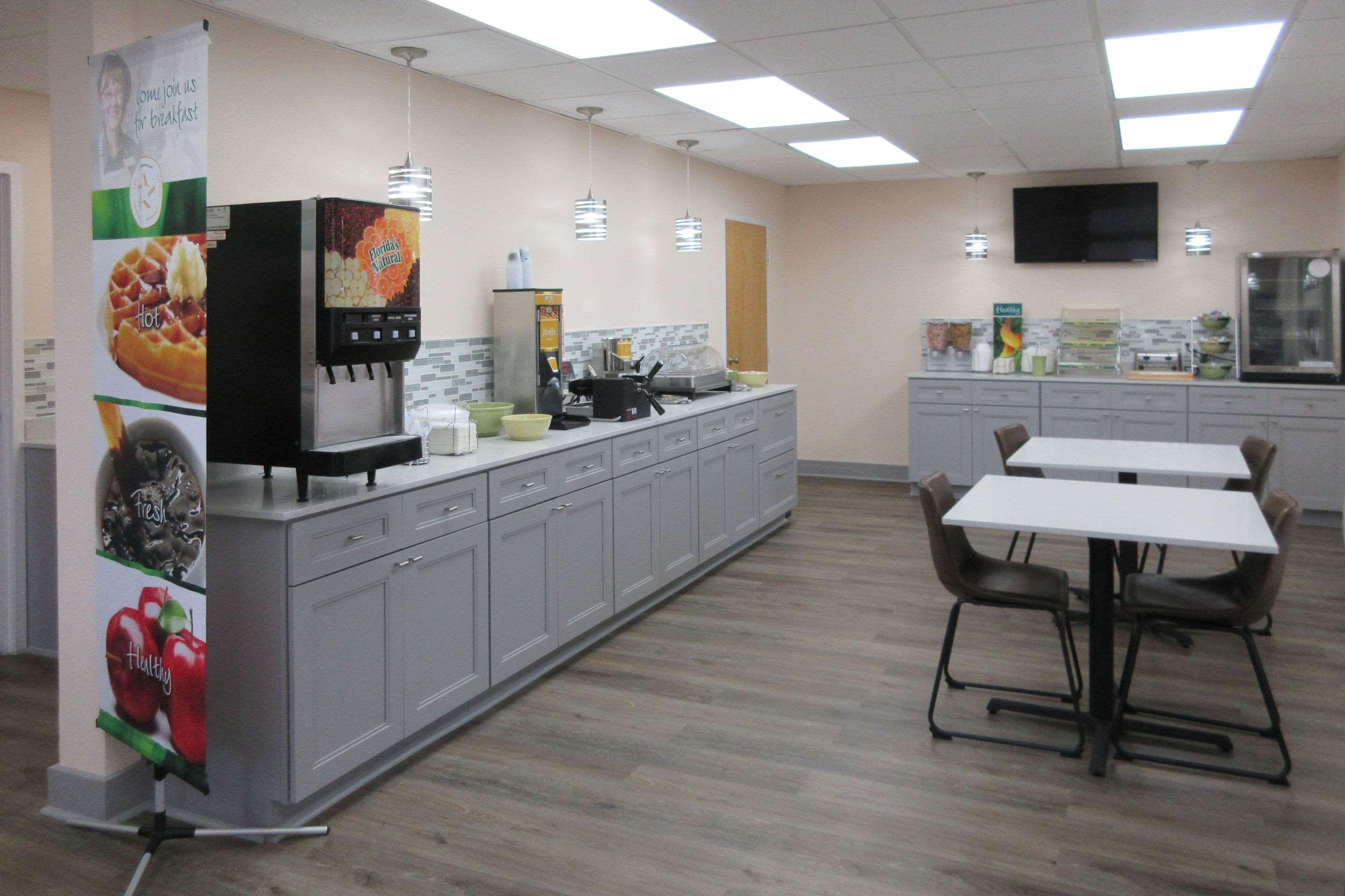 Quality Inn & Suites Lake City Bagian luar foto